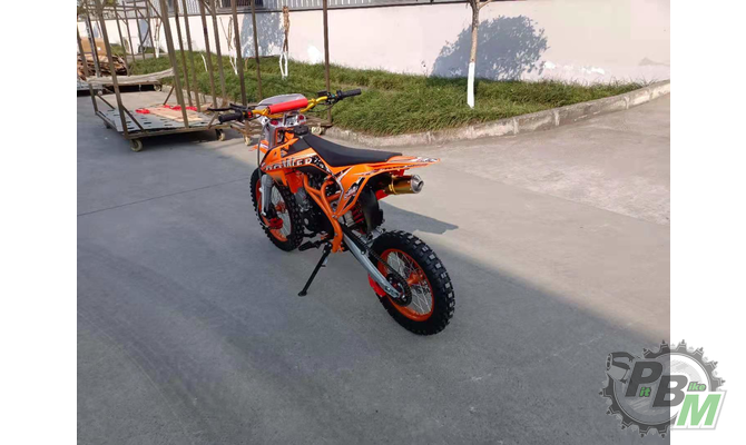 mototsikl-ekonika-cross-125cc-new-161013-2.361d6f10020d2d24edf4ec2896dd5215.png